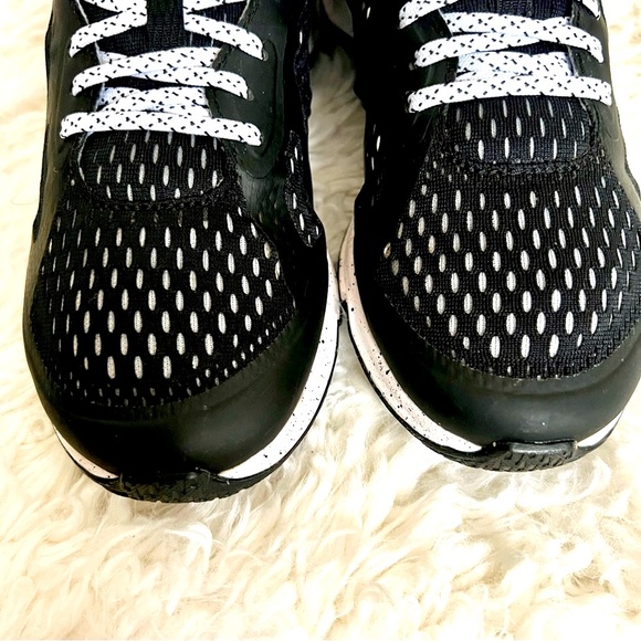 Columbia Women's Vitesse Hiking/Running Shoe Size 9 - Picture 8 of 11